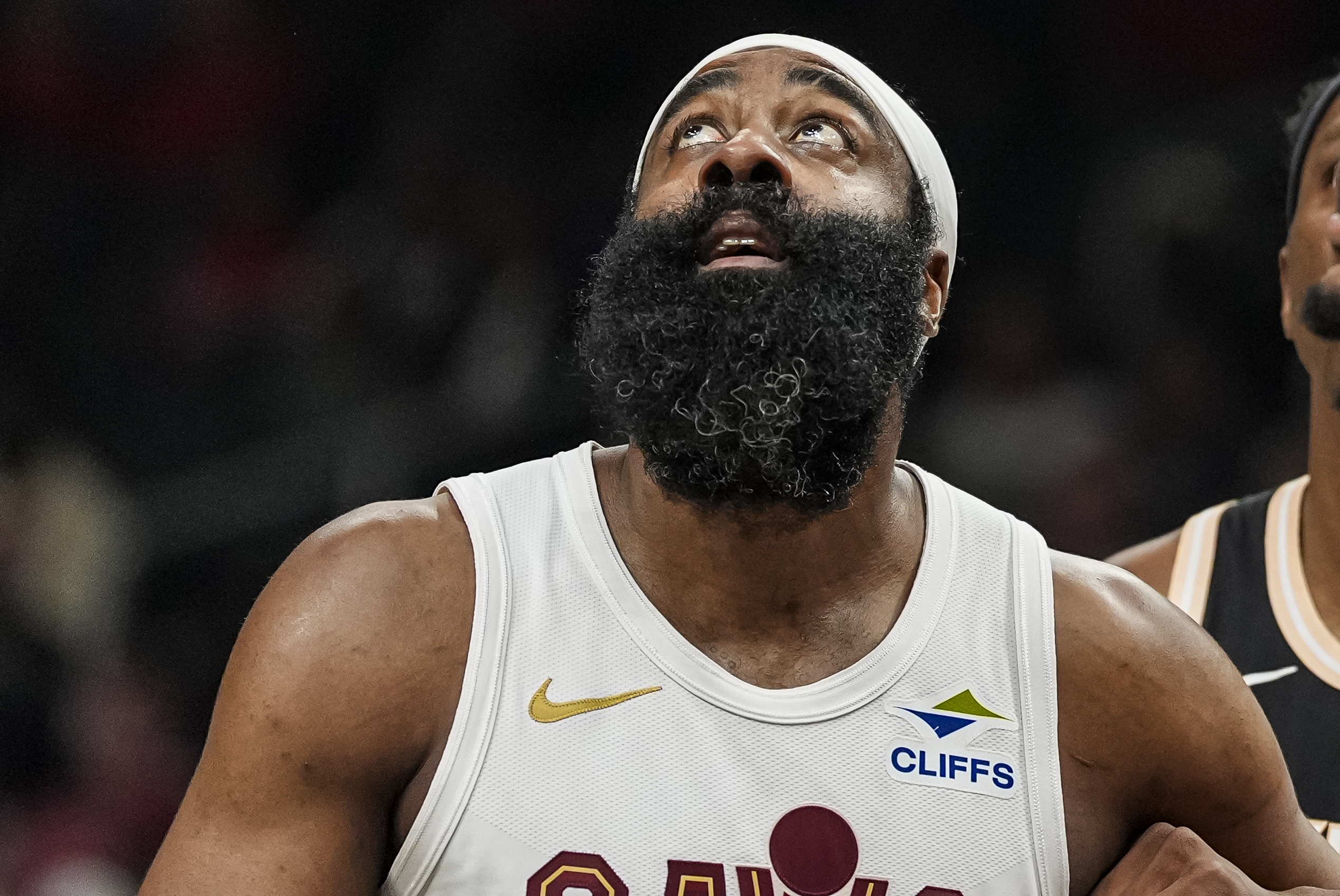 虎扑官网-常规赛收官战骑士迎战奇才 米切尔&amp;哈登&amp;莫布里&amp;阿伦不打